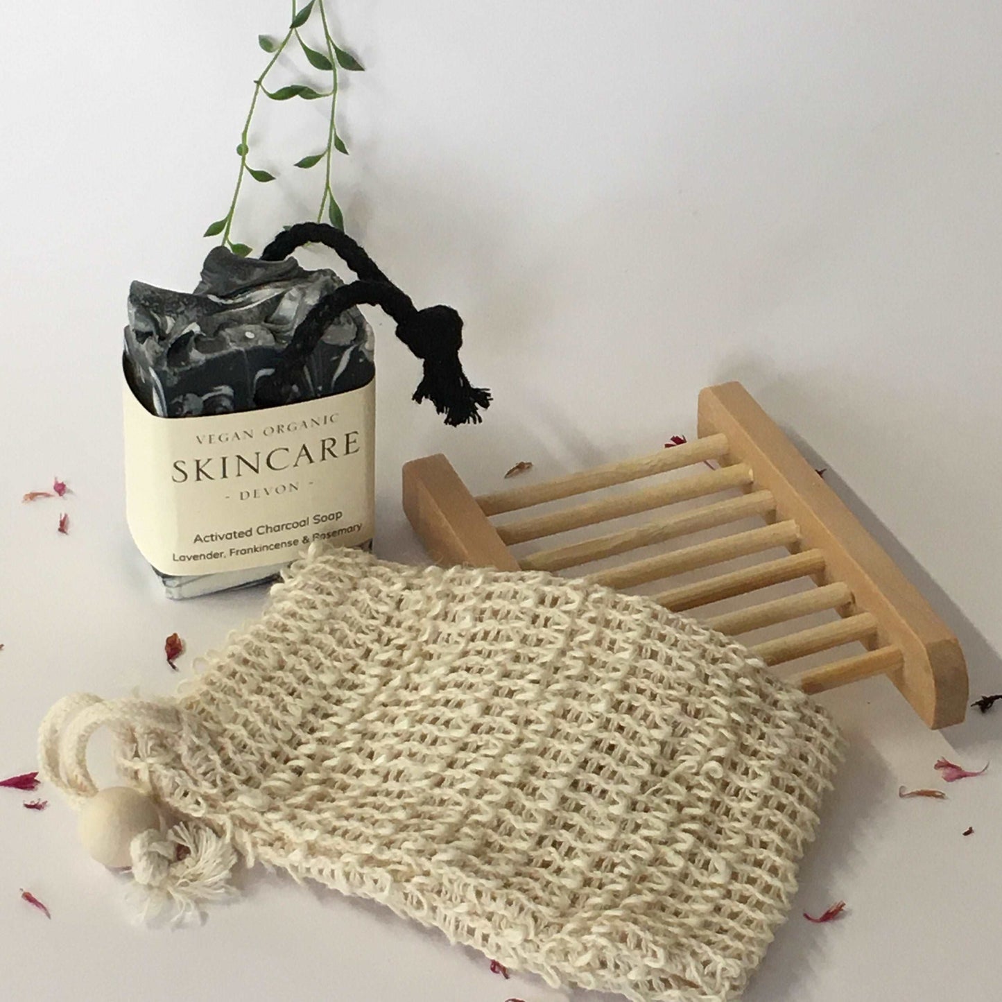 Lavender_Frankincense_Rosemary_Gift _Set_VOS_Devon