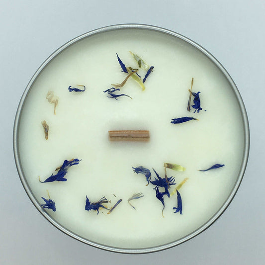 Natural vegan soy wax candle made with essential oil by VOS Devon, plastic free packaging